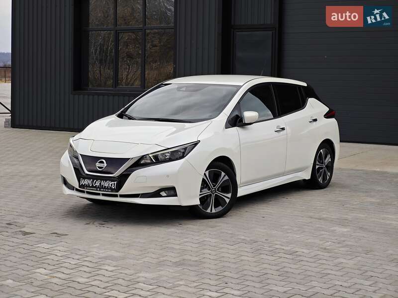 Хэтчбек Nissan Leaf 2020 в Дубно