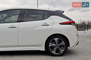 Хетчбек Nissan Leaf 2020 в 