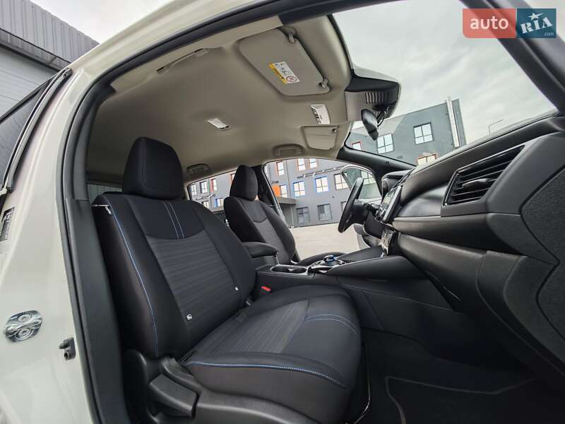 Хэтчбек Nissan Leaf 2020 в Дубно
