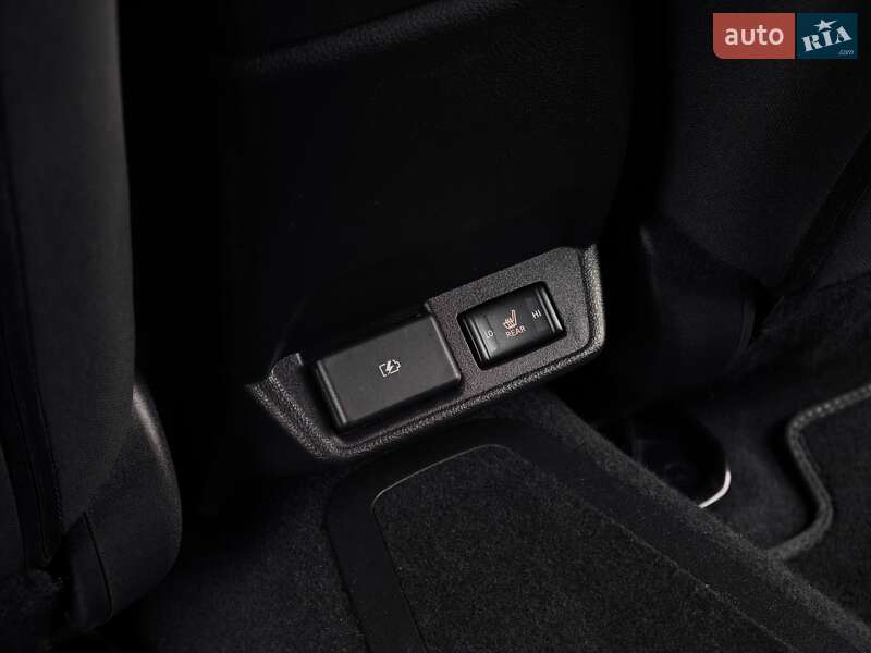 Хэтчбек Nissan Leaf 2020 в Дубно