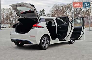 Хетчбек Nissan Leaf 2020 в 