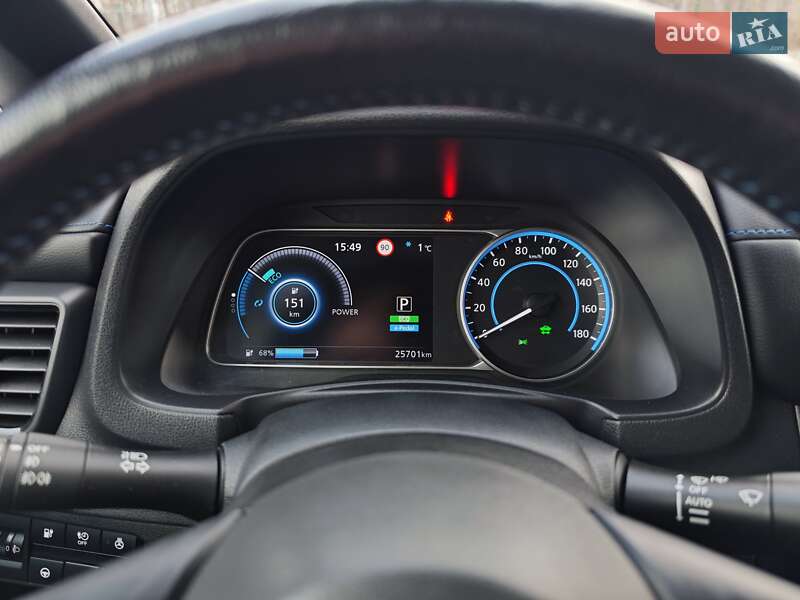 Хэтчбек Nissan Leaf 2020 в Дубно