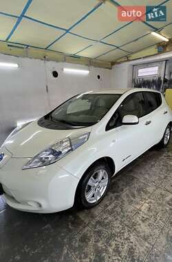 Хэтчбек Nissan Leaf 2012 в Львове