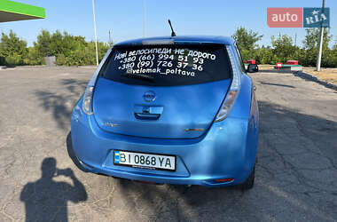 Хетчбек Nissan Leaf 2011 в Полтаві