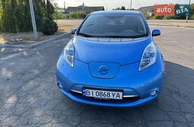 Хетчбек Nissan Leaf 2011 в Полтаві