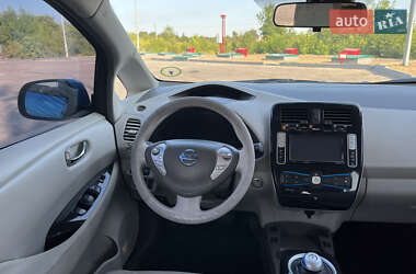 Хетчбек Nissan Leaf 2011 в Полтаві