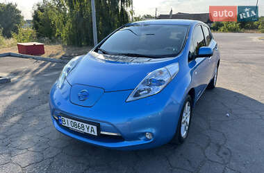 Хетчбек Nissan Leaf 2011 в Полтаві