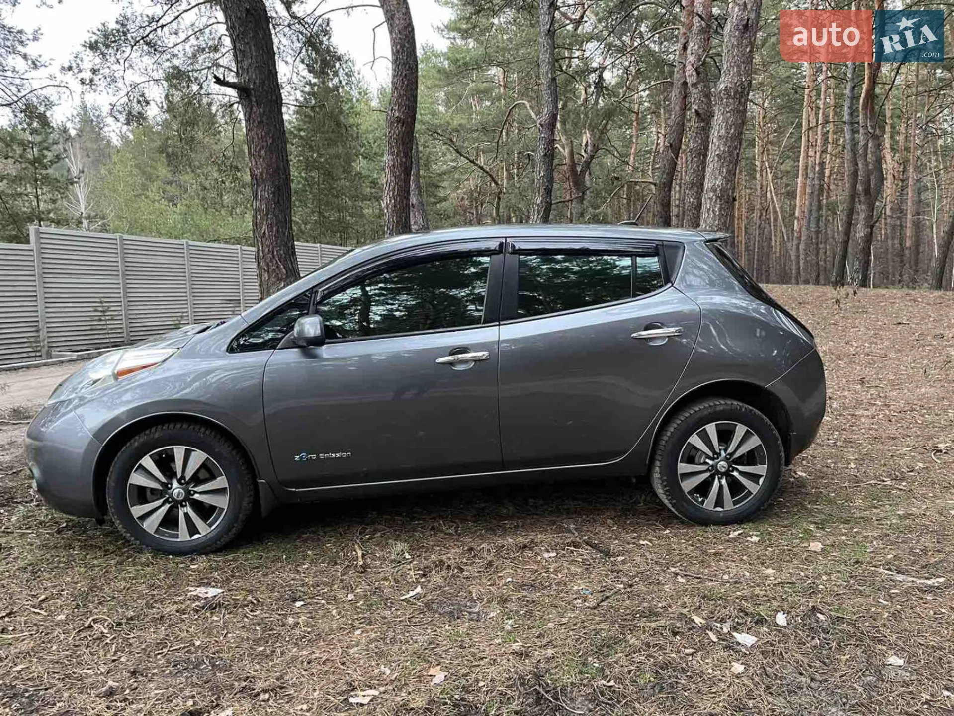 2017 Nissan Leaf - мініатюра 3