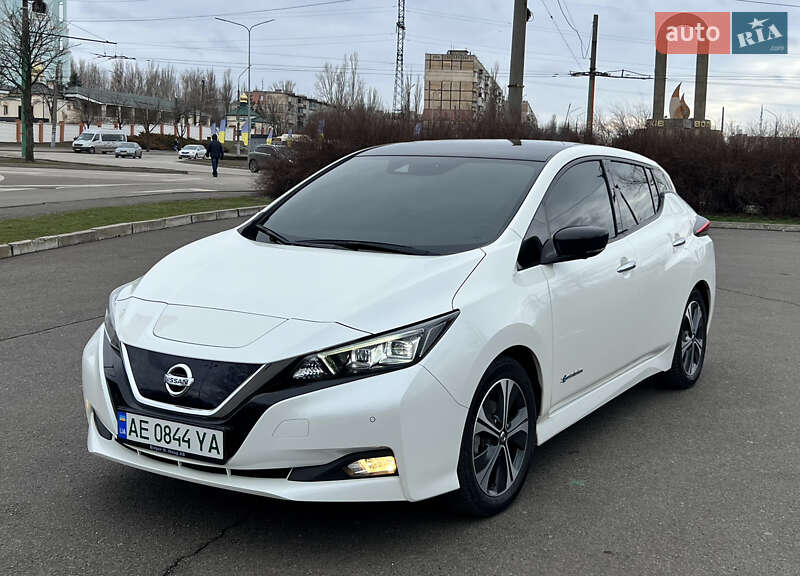 Хетчбек Nissan Leaf 2018 в Кривому Розі