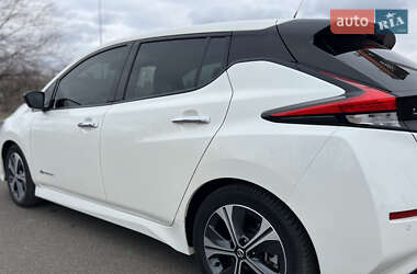 Хетчбек Nissan Leaf 2018 в Кривому Розі