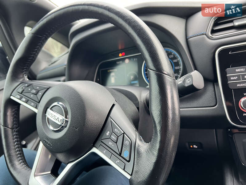Хетчбек Nissan Leaf 2018 в Кривому Розі