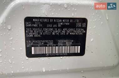 Хэтчбек Nissan Leaf 2011 в 