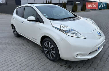 Хэтчбек Nissan Leaf 2016 в Львове