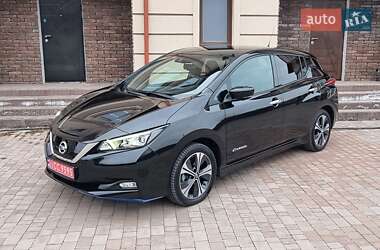 Хэтчбек Nissan Leaf 2019 в Черновцах