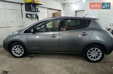 Хэтчбек Nissan Leaf 2014 в Ровно