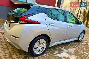 Хетчбек Nissan Leaf 2023 в Тернополі