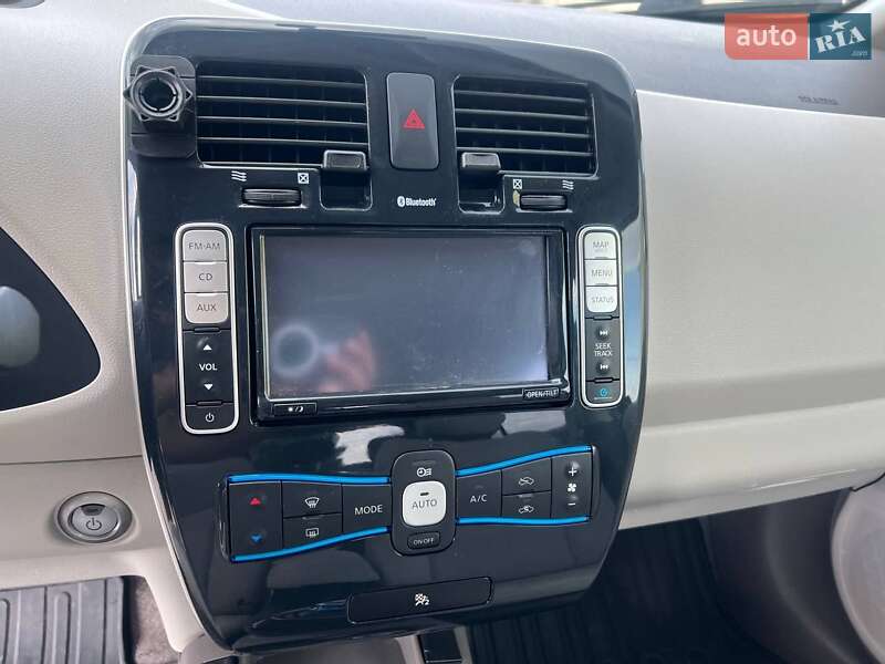 Хэтчбек Nissan Leaf 2012 в Казатине фото 14 Хэтчбек Nissan Leaf 2012 в Казатине