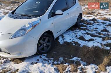 Хэтчбек Nissan Leaf 2014 в Запорожье