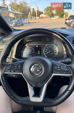Хэтчбек Nissan Leaf 2020 в 