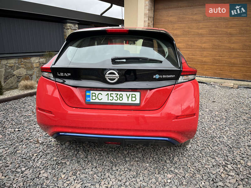 Хетчбек Nissan Leaf 2018 в Мостиській