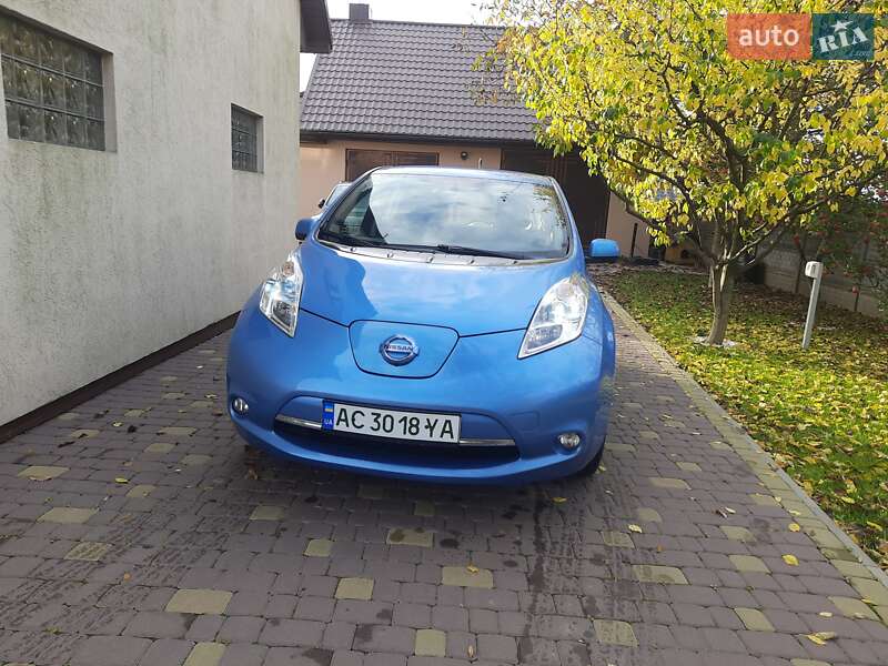 Хэтчбек Nissan Leaf 2013 в Луцке