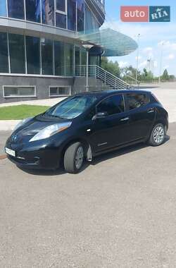 Хэтчбек Nissan Leaf 2013 в Запорожье