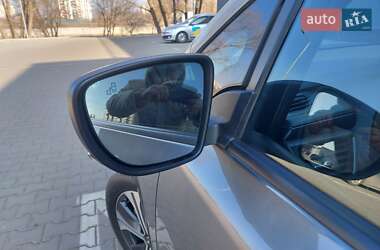 Хэтчбек Nissan Leaf 2020 в 