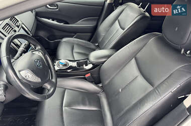 Хэтчбек Nissan Leaf 2014 в Ровно