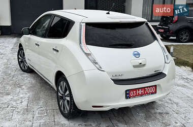 Хэтчбек Nissan Leaf 2014 в Ровно