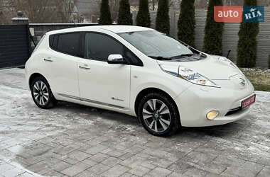 Хэтчбек Nissan Leaf 2014 в Ровно