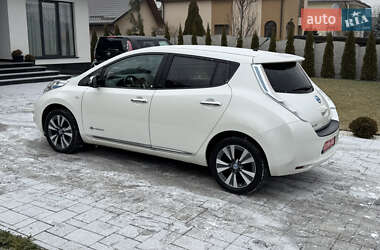 Хэтчбек Nissan Leaf 2014 в Ровно