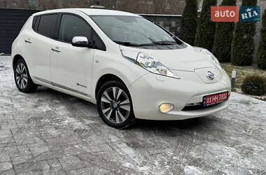 Хэтчбек Nissan Leaf 2014 в Ровно