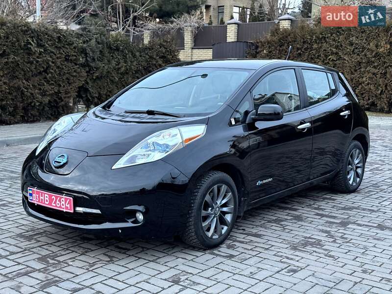 Хэтчбек Nissan Leaf 2013 в Луцке