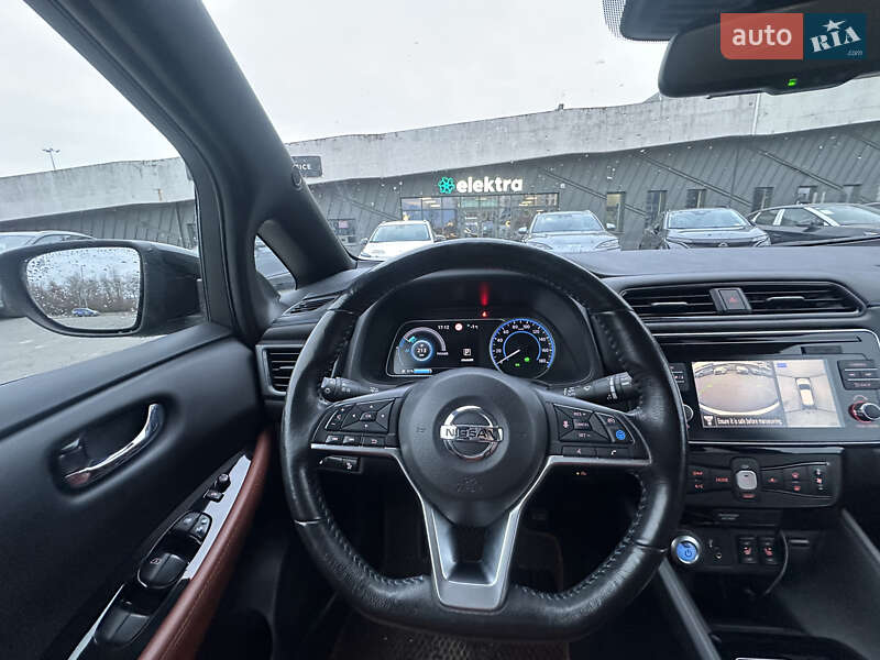 Хэтчбек Nissan Leaf 2018 в Львове
