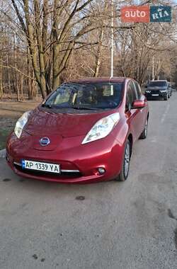 Хэтчбек Nissan Leaf 2013 в Запорожье