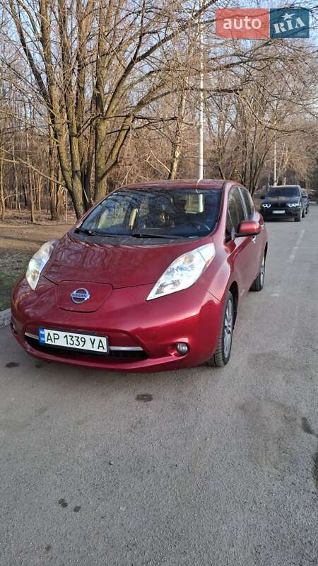 Хетчбек Nissan Leaf 2013 в Запоріжжі