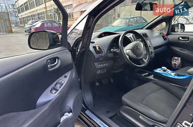 Хэтчбек Nissan Leaf 2013 в Днепре