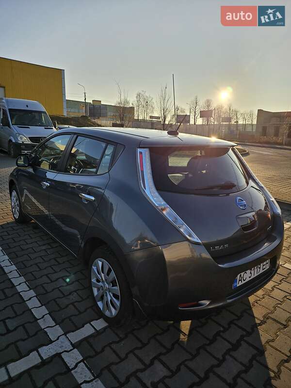 Хетчбек Nissan Leaf 2016 в Луцьку