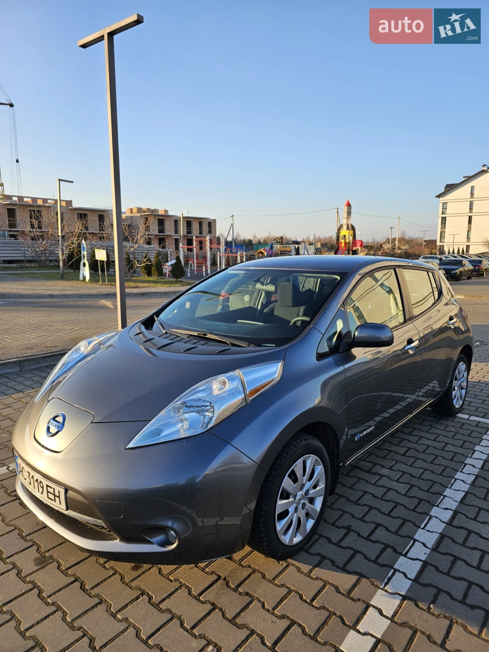 2017 Nissan Leaf - мініатюра 38