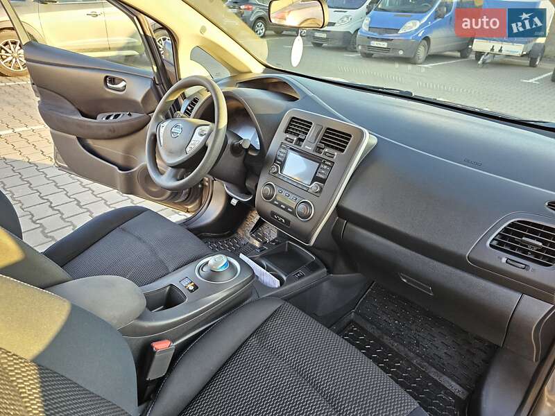 Хетчбек Nissan Leaf 2016 в Луцьку