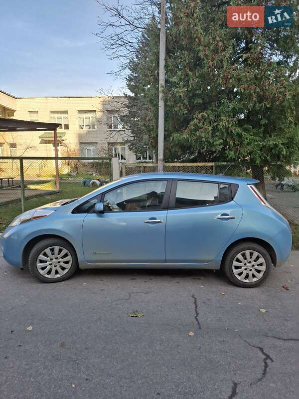 Хетчбек Nissan Leaf 2015 в Трускавці