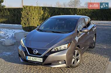 Хэтчбек Nissan Leaf 2019 в Днепре