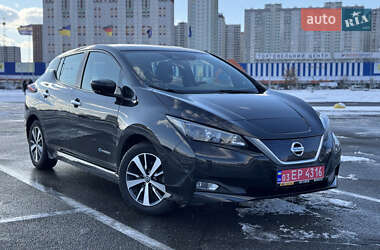 Хэтчбек Nissan Leaf 2019 в Киеве