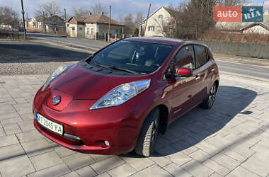 Хэтчбек Nissan Leaf 2013 в Бурштыне