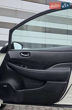 Хэтчбек Nissan Leaf 2019 в Ровно