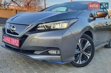 Хэтчбек Nissan Leaf 2019 в Черновцах