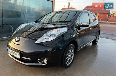 Хэтчбек Nissan Leaf 2013 в Ровно