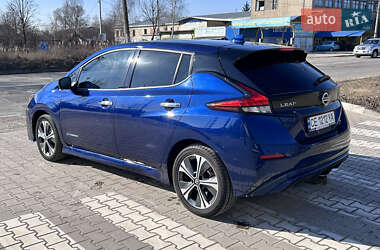 Хэтчбек Nissan Leaf 2019 в 