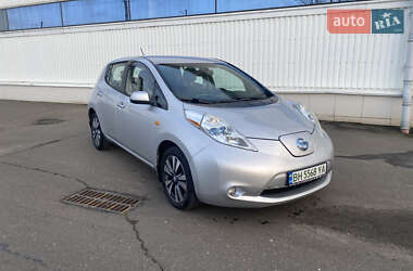 Хетчбек Nissan Leaf 2013 в Білгороді-Дністровському