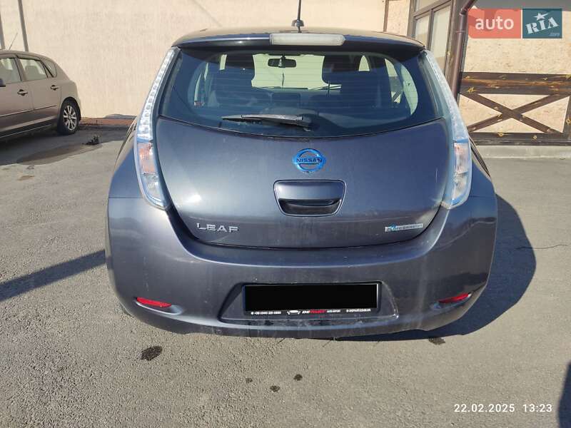 Хэтчбек Nissan Leaf 2013 в Киеве фото 9 Хэтчбек Nissan Leaf 2013 в Киеве